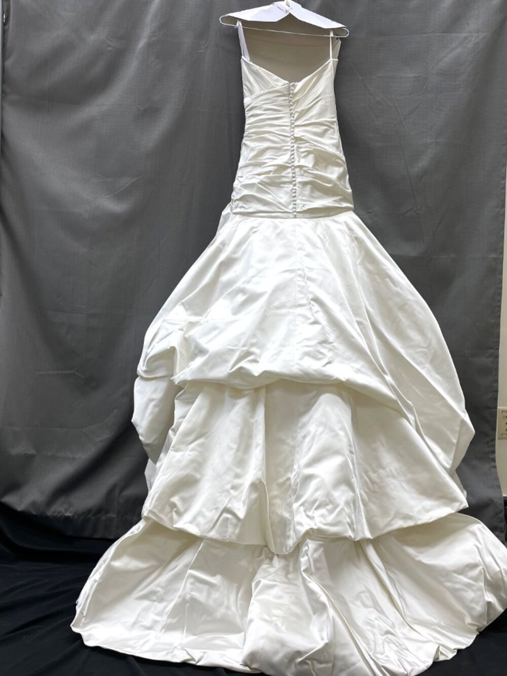Jim Hjelm Satin Bubble Hem Couture Wedding Gown - Picture 3 of 13